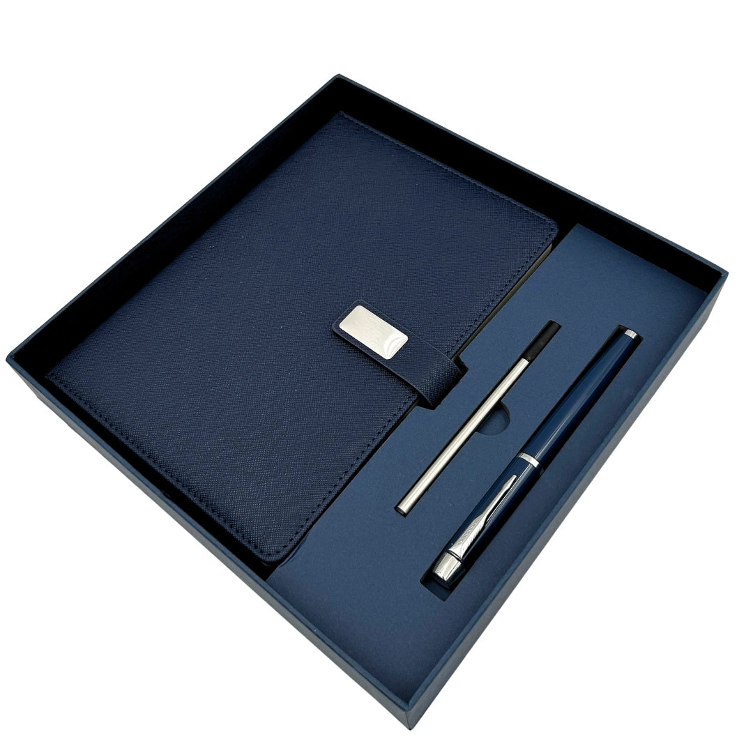 Elegantes dunkelblaues Leder-Notizbuch A5 mit Kugelschreiber und personalisierter Gravur in Geschenkbox