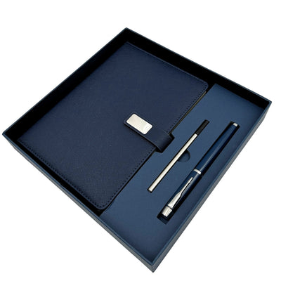 Elegantes dunkelblaues Leder-Notizbuch A5 mit Kugelschreiber und personalisierter Gravur in Geschenkbox