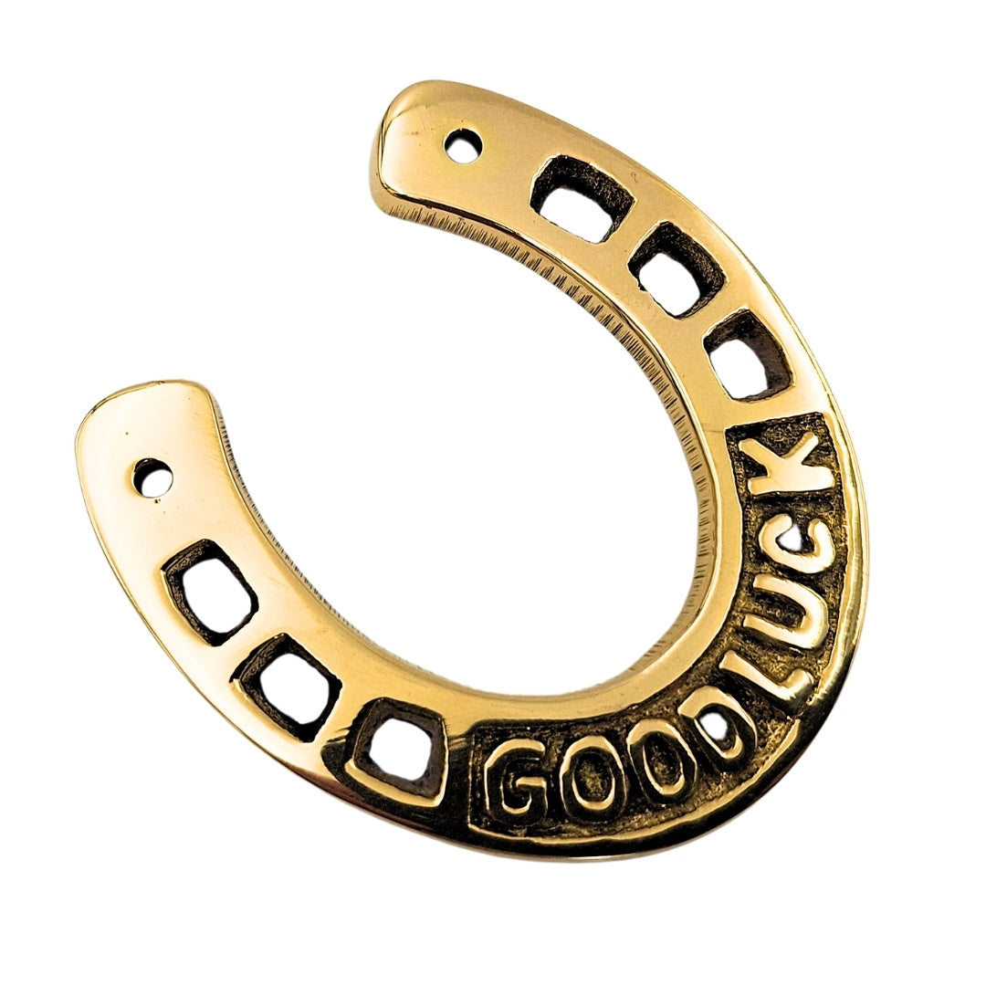 Messing-Hufeisen 7 cm mit Gravur - Elegantes Geschenk zum Einzug, Abitur oder neuen Job, goldene Verzierung mit Schriftzug Good Luck