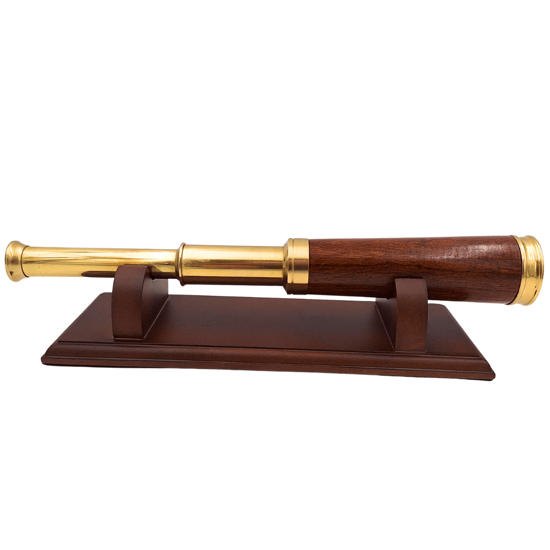 Messing-Holz-Lunette mit Personalisierung und Gravur auf elegantem Holzsockel