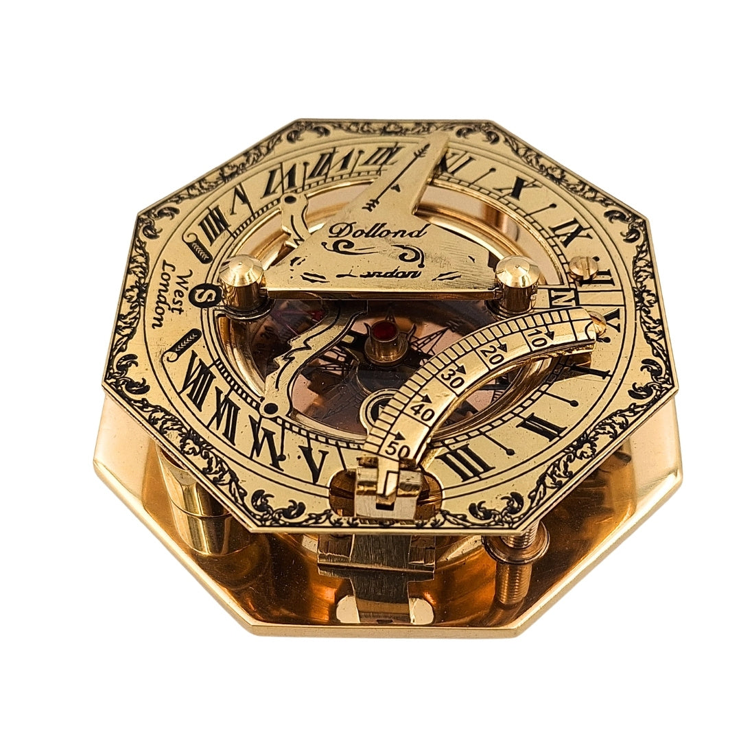 Messingkompass in stilvollem Lederetui mit Gravurmöglichkeit – Retro-Vintage-Geschenk für Reisende und Segler - 8 cm Höhe, elegantes Design aus Messing