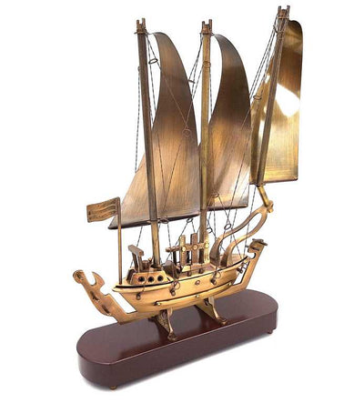 Messingschiff auf Holzsockel, 38 cm, mit Gravurmöglichkeit