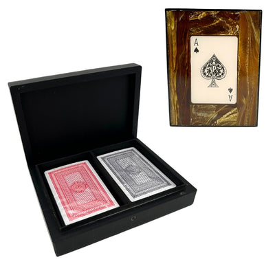 Stilvolles Set aus zwei Kartendecks in eleganter Harzbox mit personalisierbarer Gravur