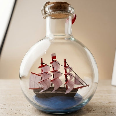 Schiff in der Flasche Rafandynka mit Gravur-Personalisierung – klassische maritime Dekoration 8,5 cm, Geschenk für Segelliebhaber