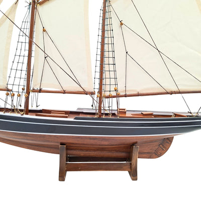 Modell des Bluenose-Schoners 78 cm mit Gravur – elegante maritime Holzdekoration, Geschenk für Segel- und Meeresgeschichtsfreunde mit natürlichen Segeln