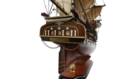 Exklusives großes Segelschiffmodell USS Constitution 100cm mit Möglichkeit zur Personalisierung durch Gravur
