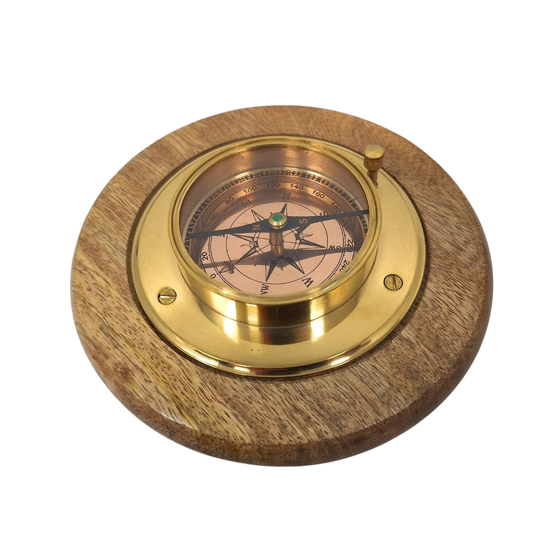 Eleganter dekorativer Kompass mit Messingveredelung, personalisierte Gravur, 15 cm, ideal als Geschenk für Reiseliebhaber, aus Holz und Glas gefertigt