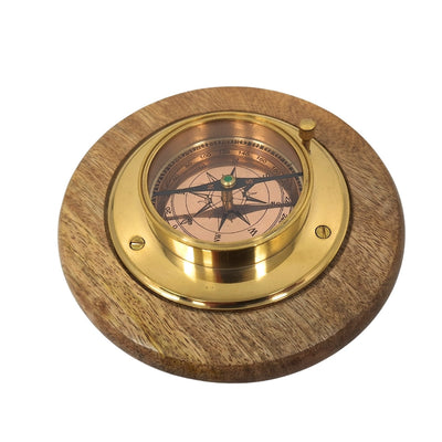 Eleganter dekorativer Kompass mit Messingveredelung, personalisierte Gravur, 15 cm, ideal als Geschenk für Reiseliebhaber, aus Holz und Glas gefertigt