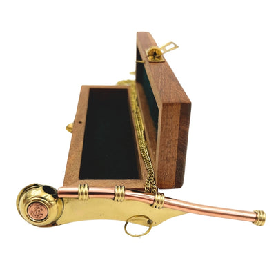 Steuermanns-Pfeife mit Gravur in eleganter Holzbox – Messing, 12,5 cm