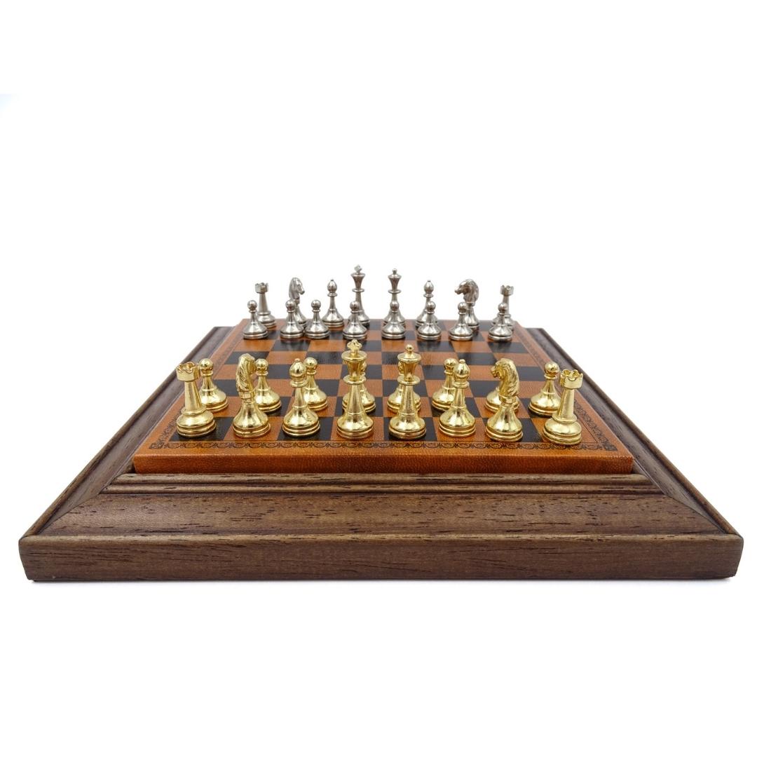 Exklusive magnetische Metall-Schachfiguren Italfama 18x18 cm mit personalisierbarer Gravur – elegantes Geschenk für jeden Anlass, braun-schachbrettmuster mit gold-silbrigen Figuren
