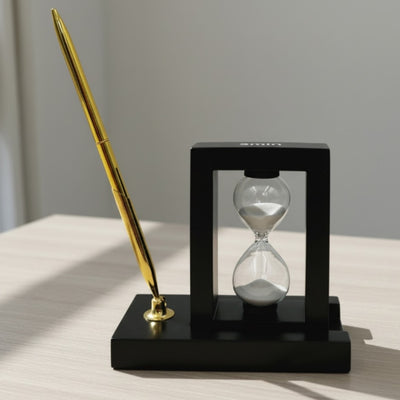 Dekoratives Schreibtisch-Set mit 3-Minuten-Sanduhr und Stifthalter mit Gravur  