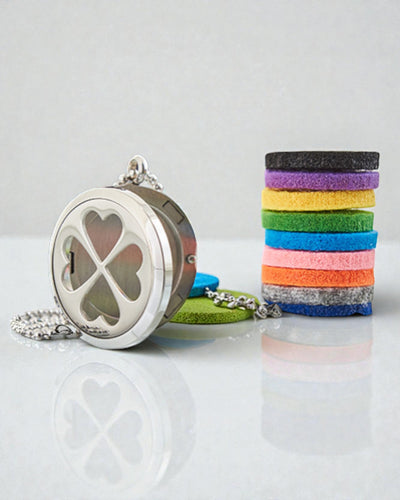 AromaClover – Naszyjnik Aromaterapeutyczny z Medalionem Czterolistnej Koniczyny 30 mm