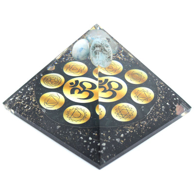 Orgonit-Pyramide Midnight Om Chakra