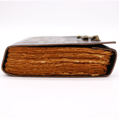 Buch der Schatten - Magisches Notizbuch mit 200 Seiten, dekorativem Rand, 15x21 cm