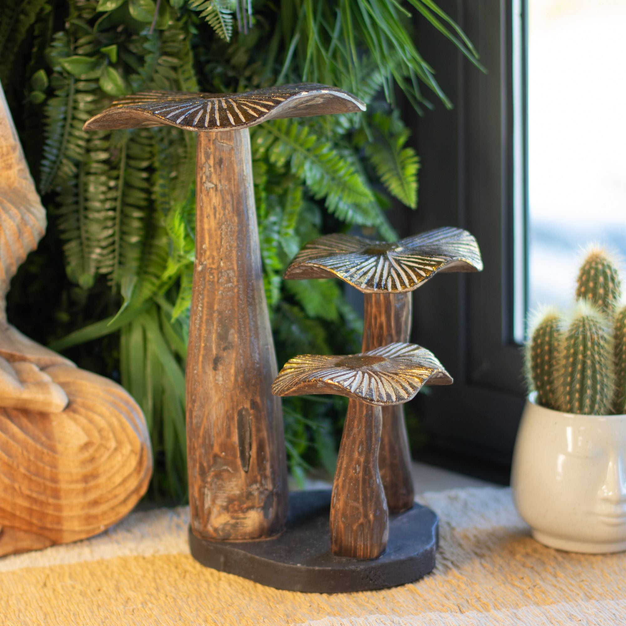 Große goldene Pilzskulptur 32 cm - Naturholz - einzigartiges dekoratives Geschenkobjekt - Waldstil, rustikal und modern