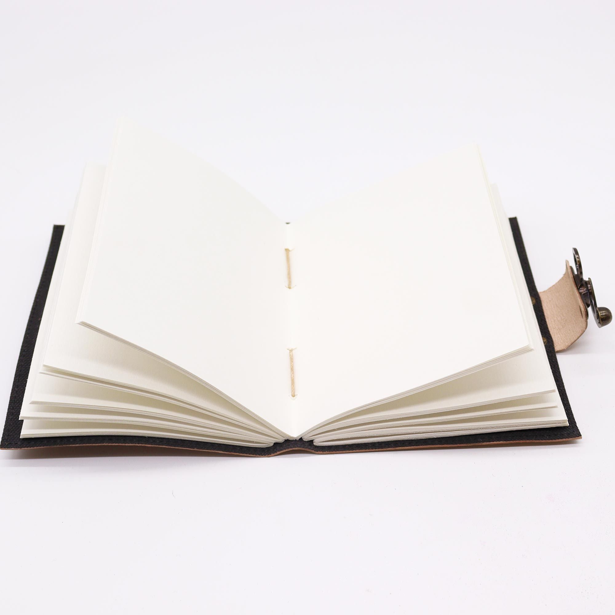 Lederjournal Journey in dunklem Tan-Ton - Elegantes Reisenotizbuch mit handgefertigter Verarbeitung, 7x5 Zoll, 100 leere Seiten