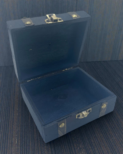 Tee-Arche von Atlantis – Quadratische blaue Vintage-Schatulle