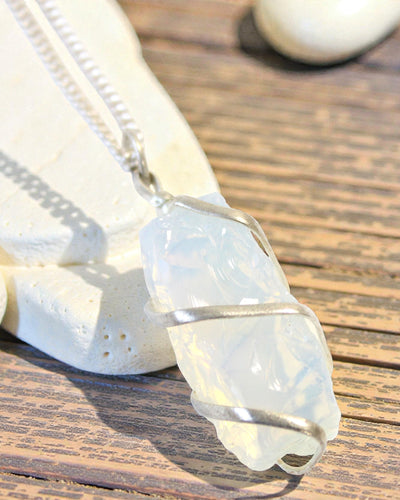 Wasserfall-Wickelhalskette – roher Opalit