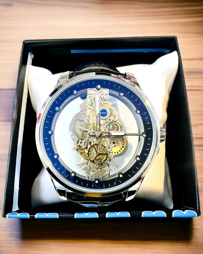 Herren-Quarzuhr mit transparentem Zifferblatt - Klassische Eleganz in modernem Design, schwarzes Armband. Personalisierung mit Gravur.