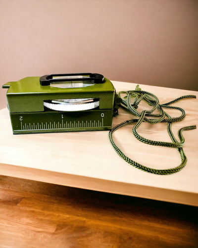 Professioneller Inklinometer-Kompass K4580 - Wasserdicht, Multifunktional, für Geländeeinsätze