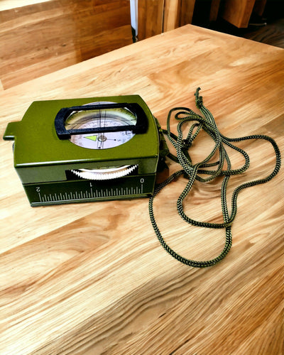 Professioneller Inklinometer-Kompass K4580 - Wasserdicht, Multifunktional, für Geländeeinsätze