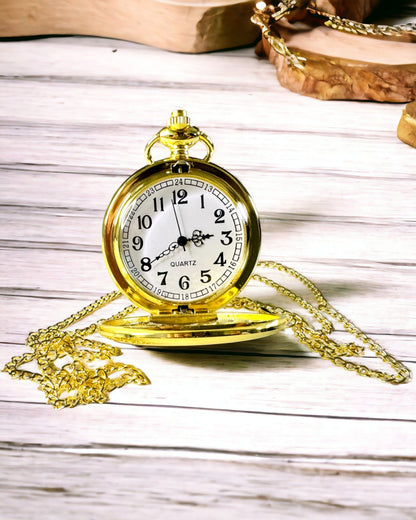 Goldfarbene Vintage-Taschenuhr mit Gravurmöglichkeit
