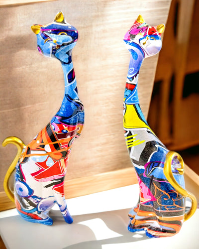 Abstrakte Katzenfiguren "ArtCats", handbemalt, Harz – 25 cm, 2 Stk.