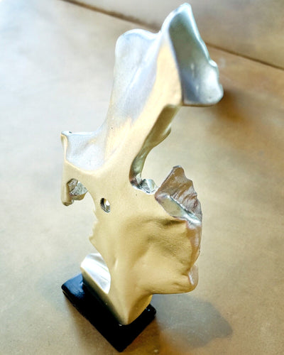 Figur "Eleganz in Stein" Farbe Silber - Dekorativ mit Gravuroption, 2 Größen zur Auswahl