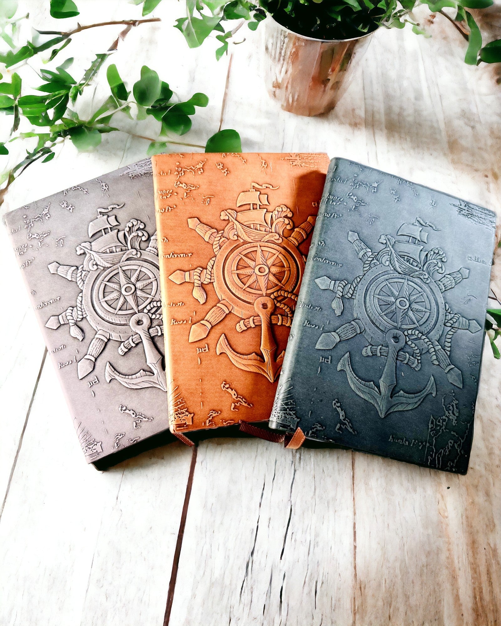 Notizbücher mit Segelmotiv „Nautica“ mit Personalisierungsoption durch Gravur, als Geschenk