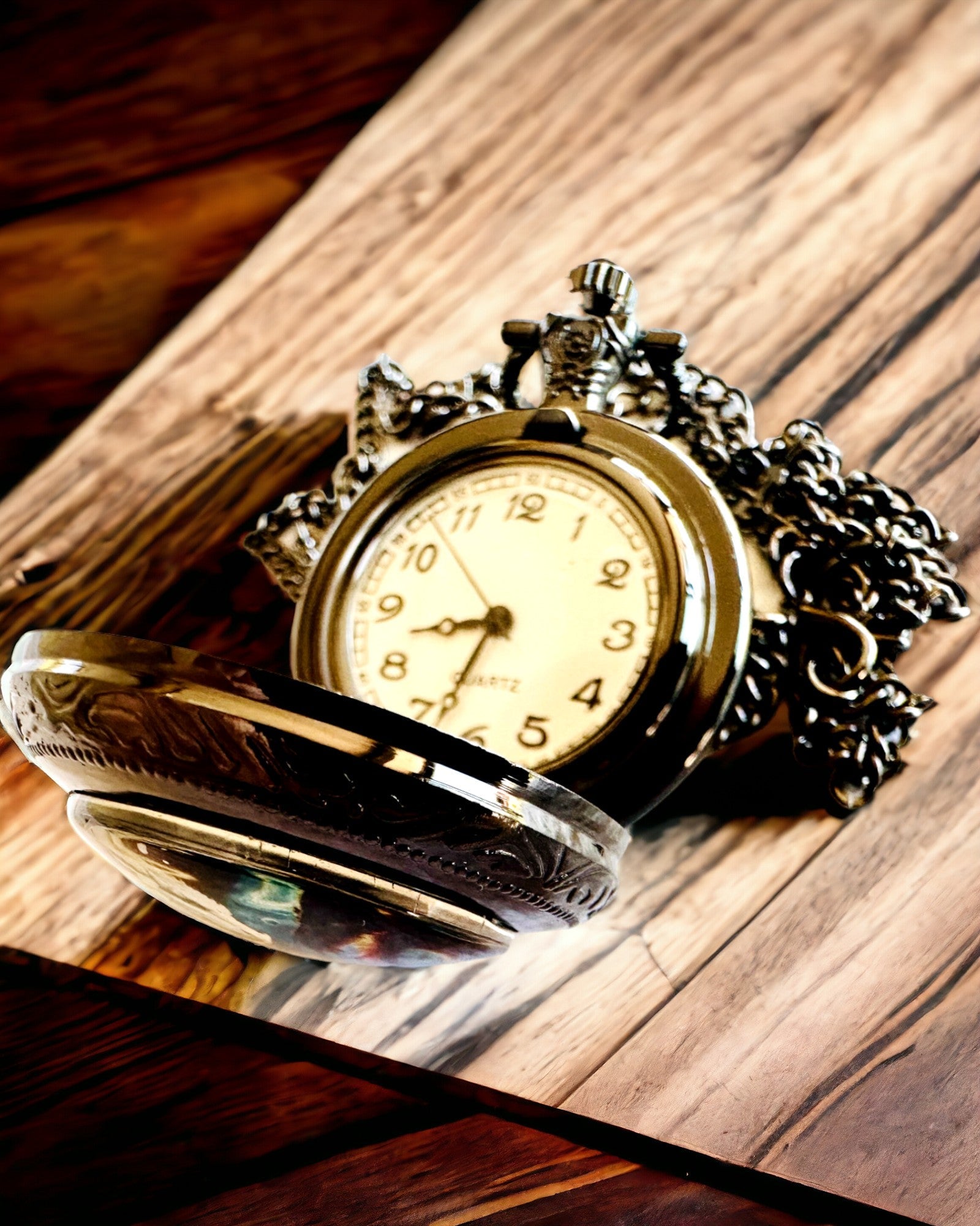 Taschenuhr Quarz "Legendäres Universum" mit Gravuroption