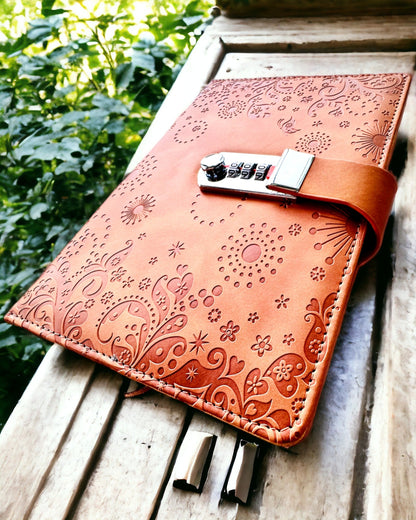 Exklusives Notizbuch, PU-Leder, A5 mit Zahlenschloss - "Secret Journal", Personalisierung mit Gravur