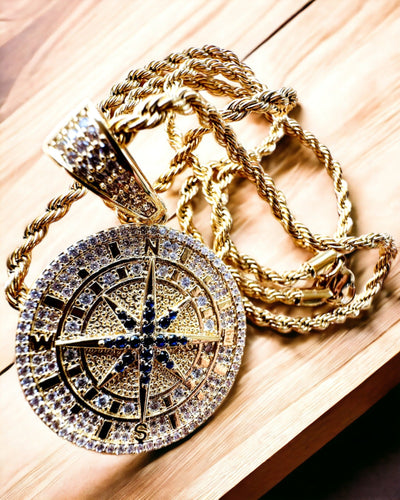 Halskette mit Kompass-Anhänger im Glamour-Stil mit Zirkonia für Damen und Herren - goldfarben, Gravur