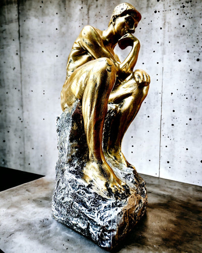 Złoty Myśliciel - Figur aus Harz, Personalisierung mit Gravur