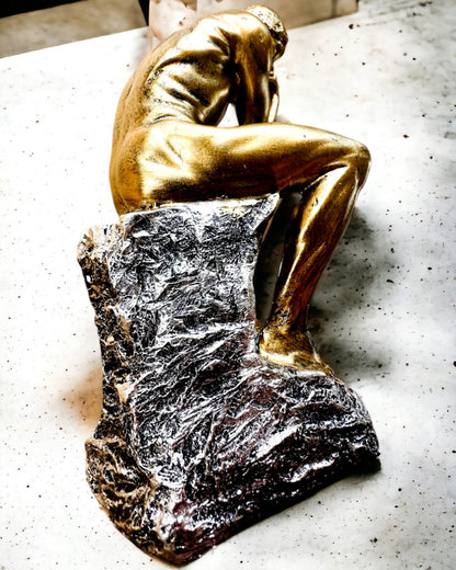 Złoty Myśliciel - Figur aus Harz, Personalisierung mit Gravur