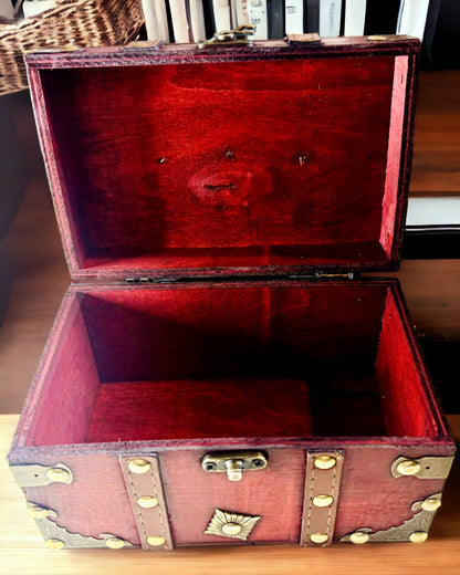 Holzkiste 'Piraten-Schatztruhe' – Vintage-Schmuck- und Krimskramskiste