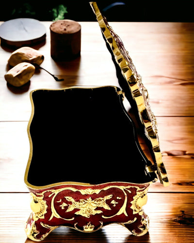 Schmuckkästchen, Organizer für Schmuck im Vintage-Stil – Metallische Schatzkiste mit dekorativen Elementen