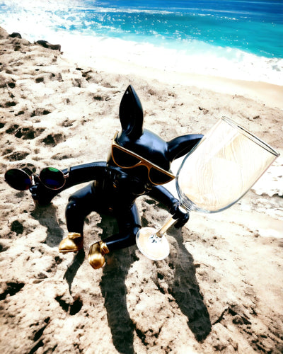 Exklusive Figur "Stilvoller Bulldogge", Farbe Schwarz, Halter für Weinglas oder Champagnerglas, Personalisierung mit Gravur