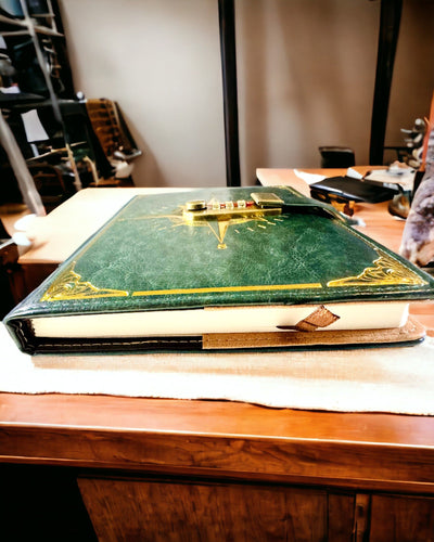 Notizbuch Premium mit Zahlenschloss A5 - Vintage-Stil mit Kompass, Japanisches Design, Schreibwaren für Studenten und Geschäft. Personalisierung mit Gravur