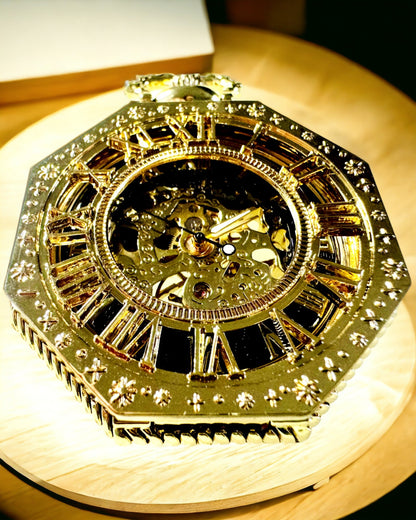 Exklusive Taschenuhr im Steampunk-Stil mit sichtbarem Uhrwerk auf dem Zifferblatt - Klassische Eleganz