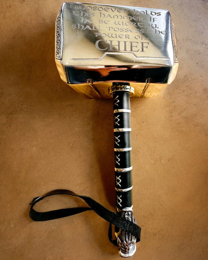 Thors Hammer "Chief" - Handgefertigter Handwerkshammer, Personalisierung mit Gravur als Geschenk