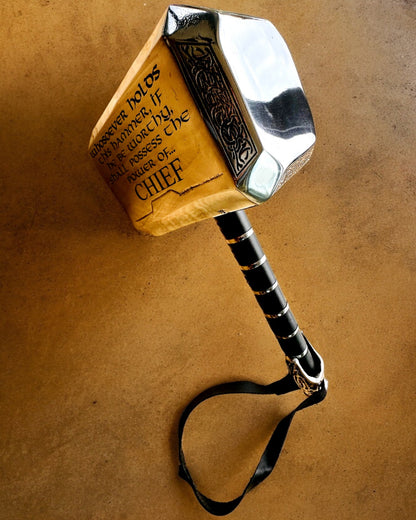 Thors Hammer "Chief" - Handgefertigter Handwerkshammer, Personalisierung mit Gravur als Geschenk