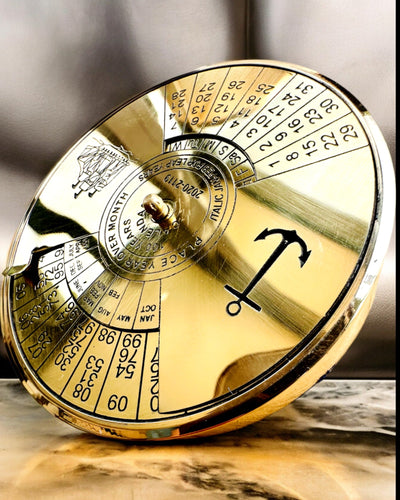 Ewiger Kalender Seefahrt – Messingkalender 100 Jahre – Gravur als Geschenk möglich