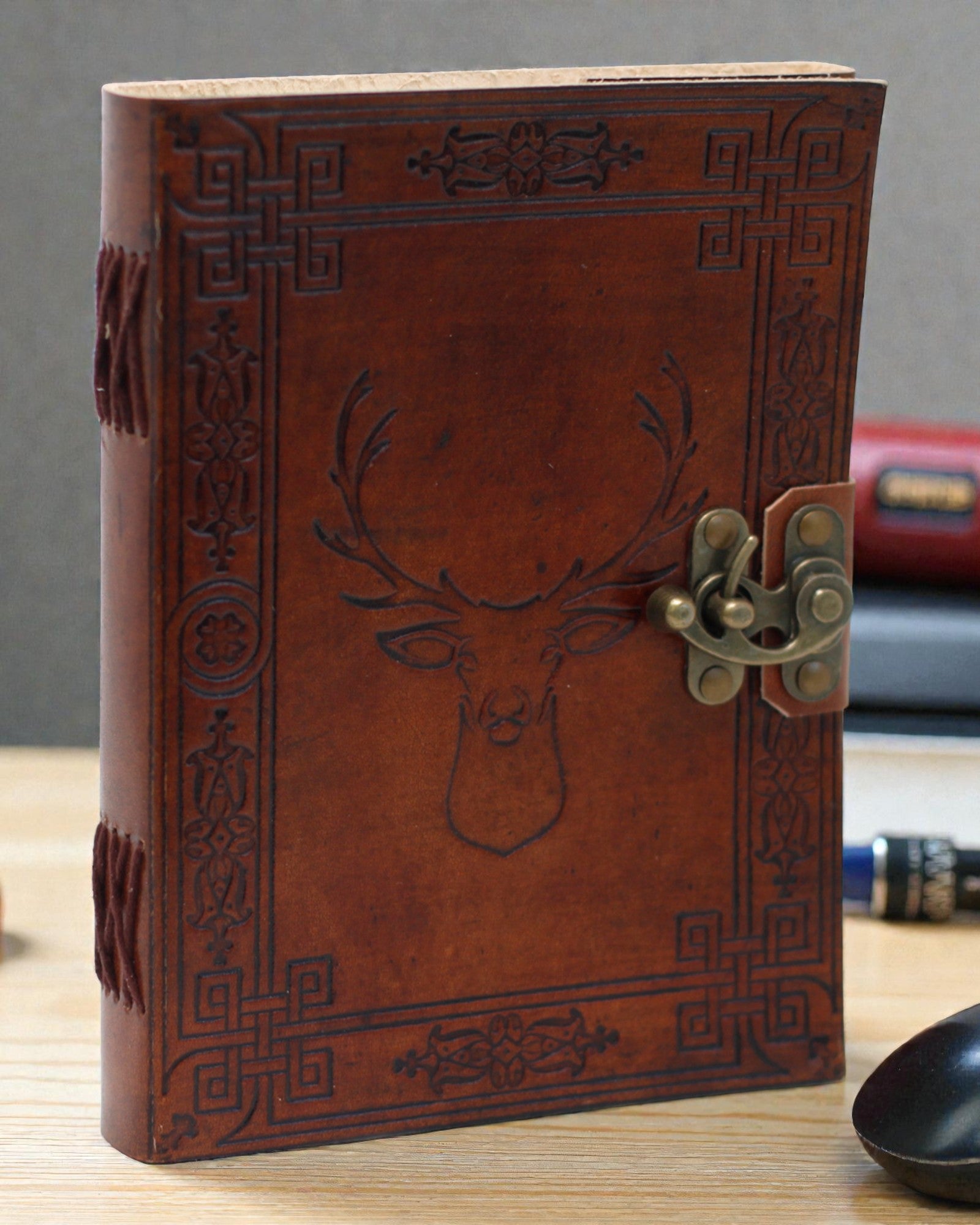 Cervus Spirit – Ledernotizbuch mit Hirschmotiv