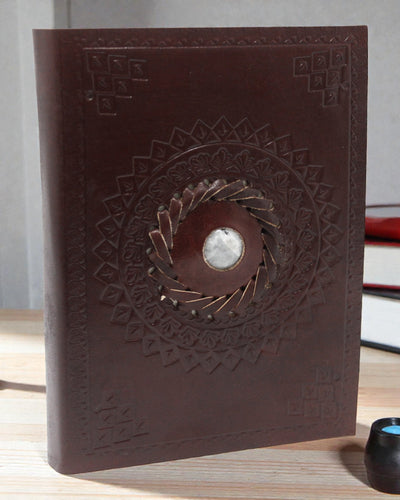 Leder-Notizbuch Mondstein Luna Aura – 17 × 12 cm