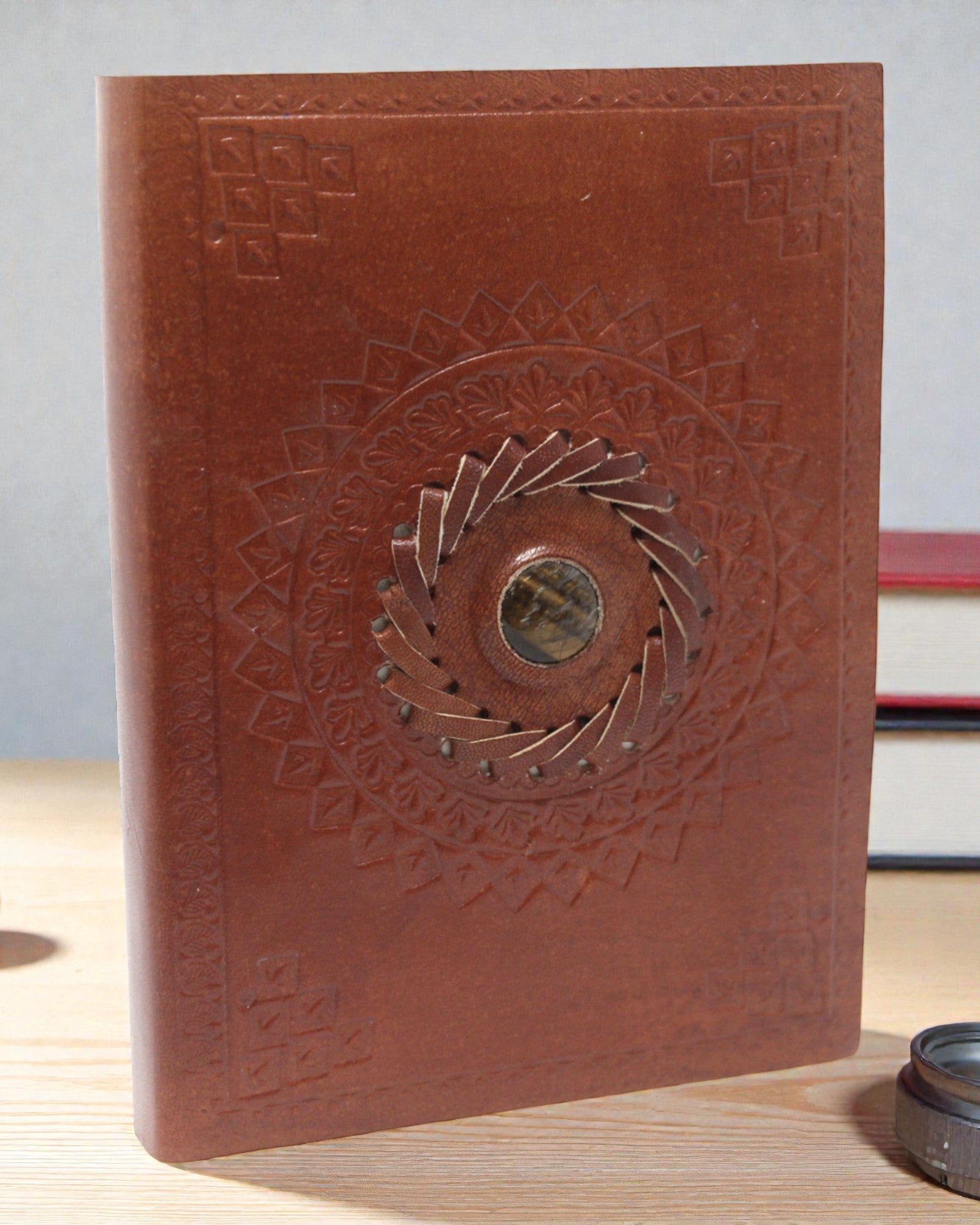 Aureum Vision – Leder-Notizbuch mit Tigerauge