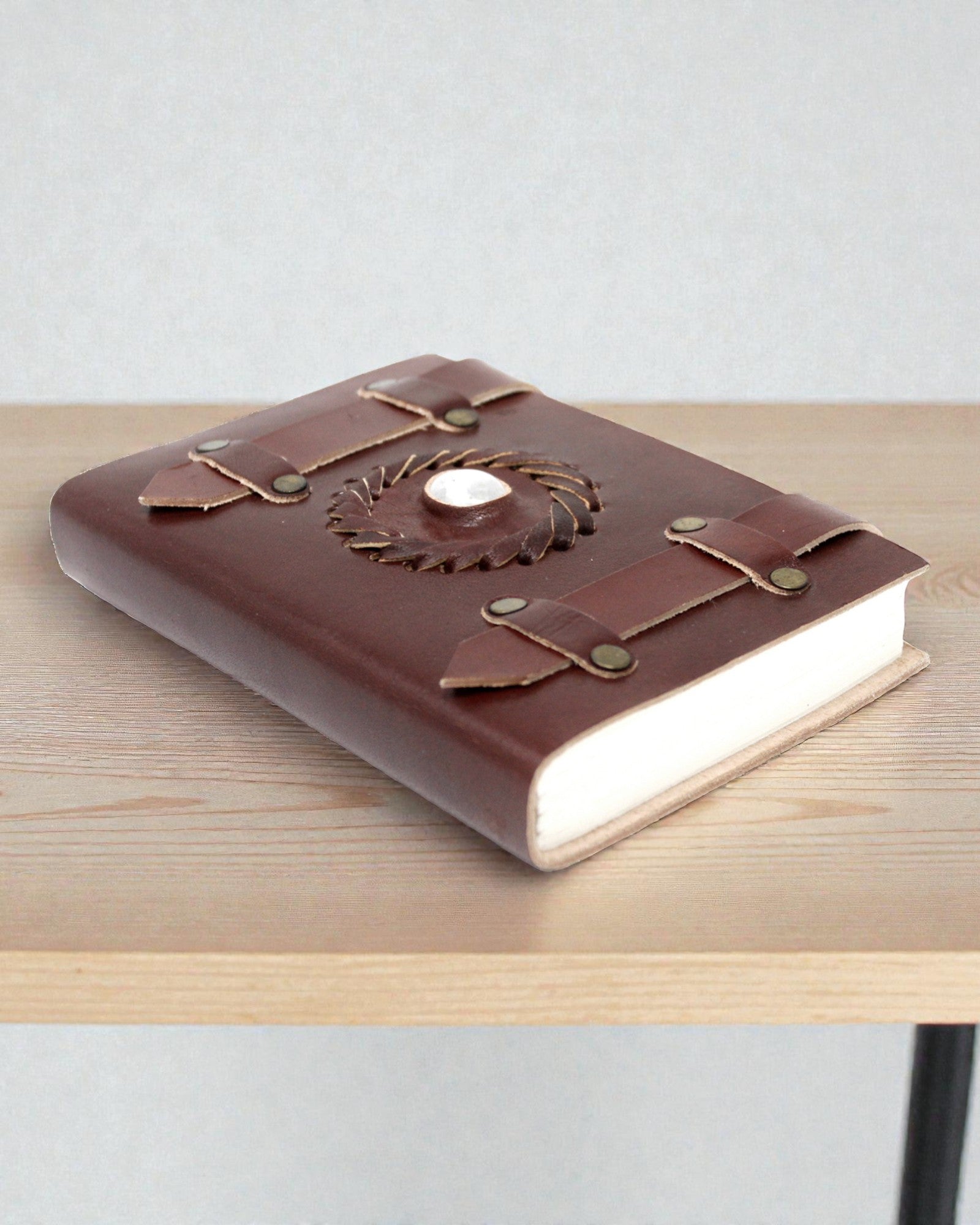 Leder-Notizbuch Mondstein Luna-Gürtel – 15 × 10 cm
