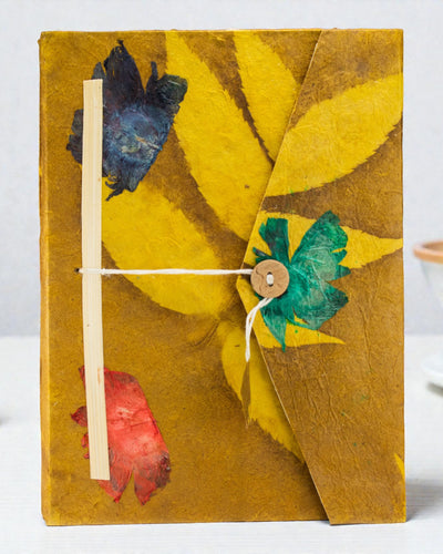 Großes Notizbuch Lokta Kräftige Blumen – Olivgrün (45 Blätter, 21 x 15 cm)