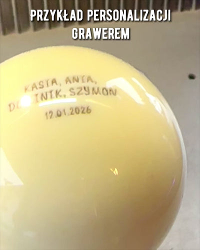 Billardkugel auf Messingständer, Möglichkeit zur Personalisierung mit Gravur als Geschenk