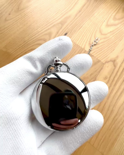 Klassische mechanische Taschenuhr mit Doppeldeckel, manuell, silberfarben