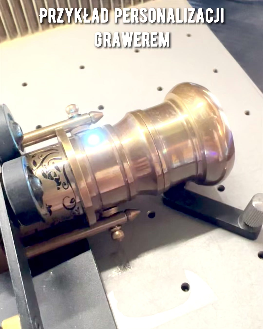 Navigator-Stock 2.0 mit Kompass und verstecktem Fernrohr, personalisierbar mit Gravur als Geschenk